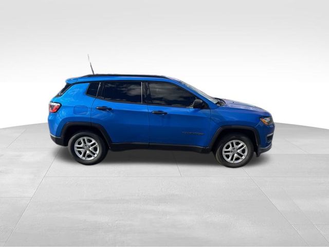 2018 Jeep Compass Sport 2