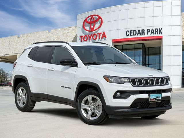 Bright White Clearcoat 2023 Jeep Compass Latitude 4WD SUV / Crossover Four-Wheel Drive 8-Speed Automatic