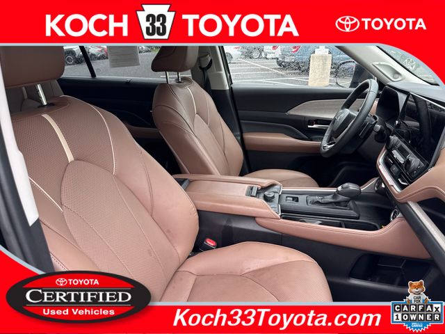 Midnight Black Metallic 2025 Toyota Grand Highlander Platinum AWD SUV / Crossover All-Wheel Drive 8-Speed Automatic