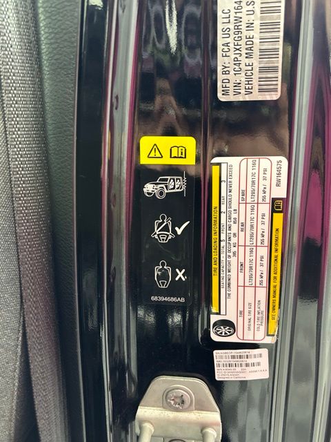 Used 2024 Jeep Wrangler SUV