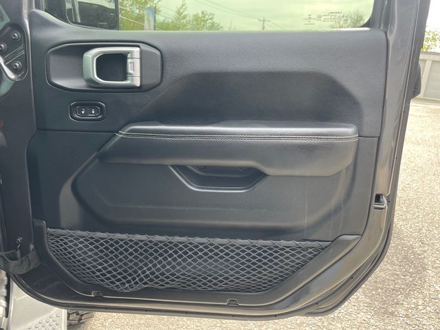 2018 Jeep Wrangler Unlimited Sahara - Granite Crystal Metallic Clearcoat exterior view 16