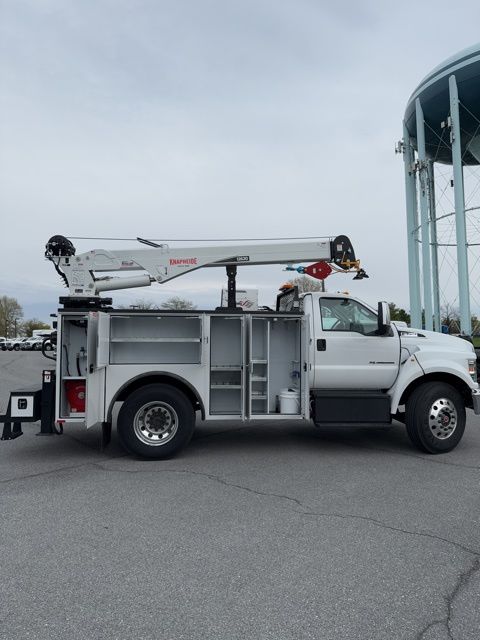 2025 Ford F-750 Super Duty 