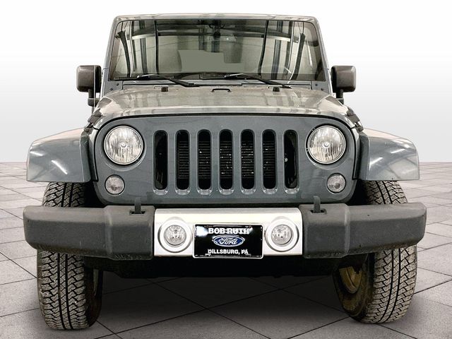 2014 Jeep Wrangler Sahara - 3