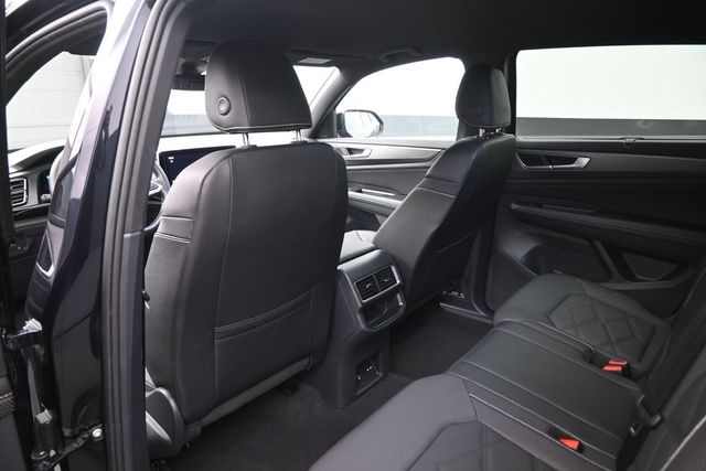 Used 2025 Volkswagen Atlas Cross Sport SUV