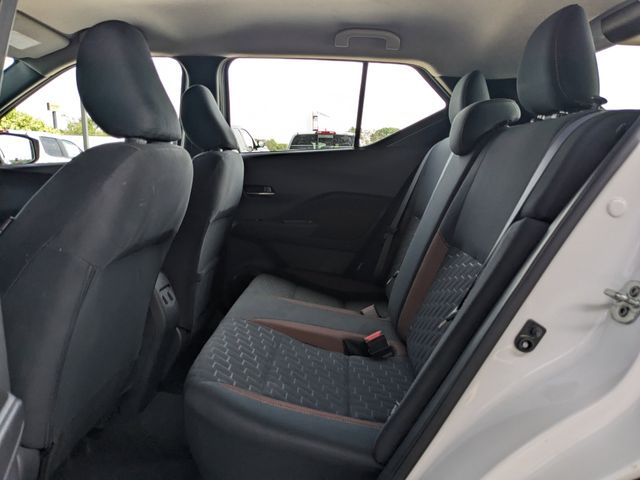 2023 Nissan Kicks SR photo