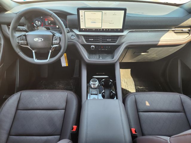 2025 Ford Explorer Platinum photo