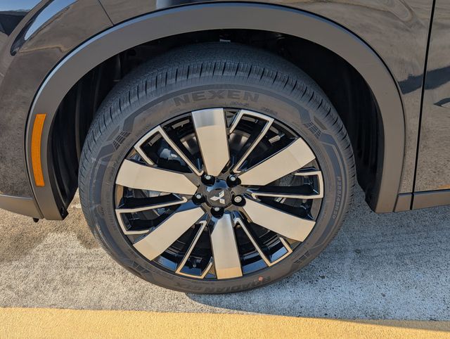 New 2026 Black Mitsubishi SE image 9