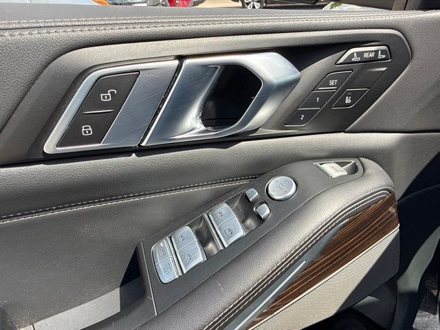 2025 BMW X7 - $58,988
