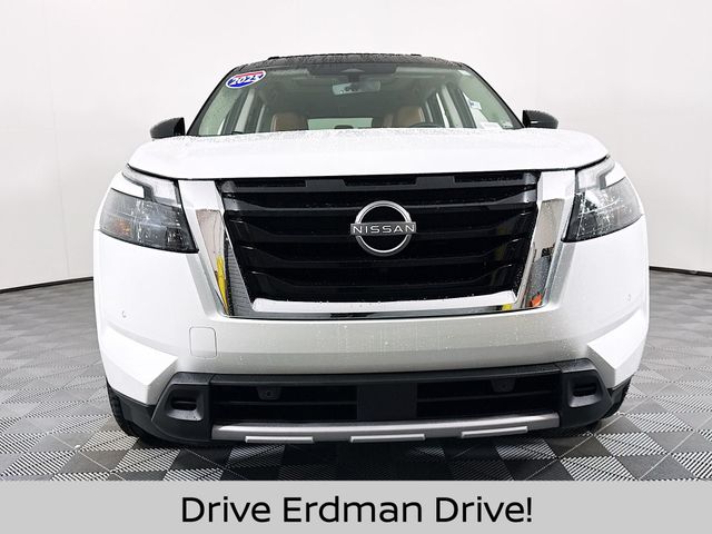 Used 2025 Nissan Pathfinder SUV