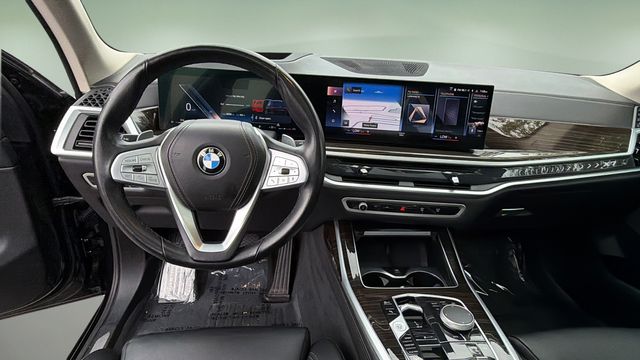 Used 2023 Black BMW xDrive40i image 12