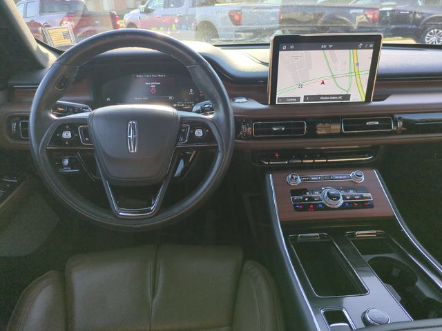 Used 2023 Black Lincoln Reserve image 31