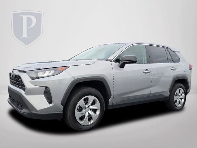 2022 Toyota RAV4 LE 2