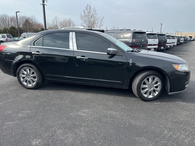 Used 2011 Black Lincoln Base image 8