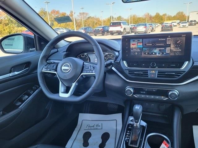 New 2025 Gray Nissan 2.5 SR image 13