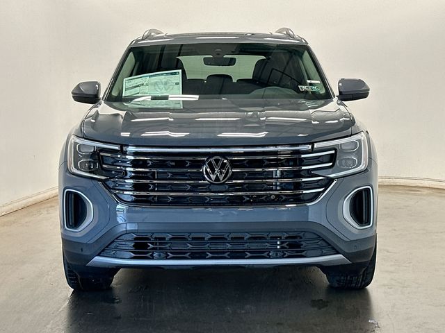 2026 Volkswagen Atlas 2.0T SE w/Technology Gray at Sutliff Volkswagen