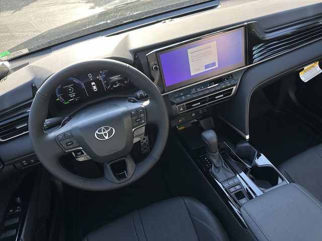 2025 Toyota Camry XSE 13