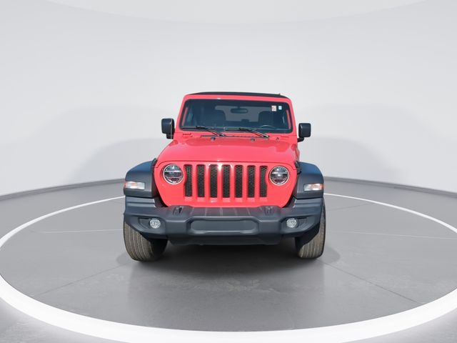 Used 2022 Red Jeep Sport S image 3