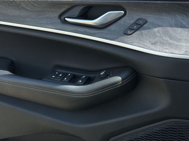 Used 2023 Brown Jeep Limited image 15