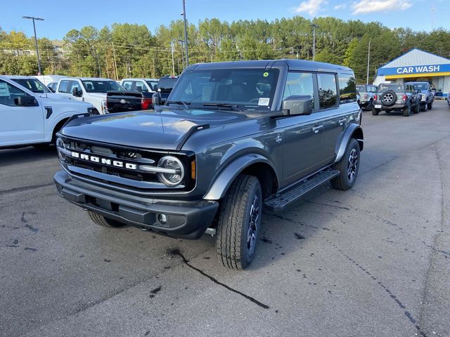 2024 Ford Bronco Outer Banks 8