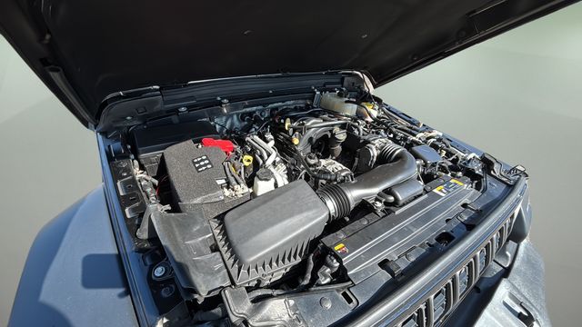 Used 2024 Black Jeep Sport S image 32