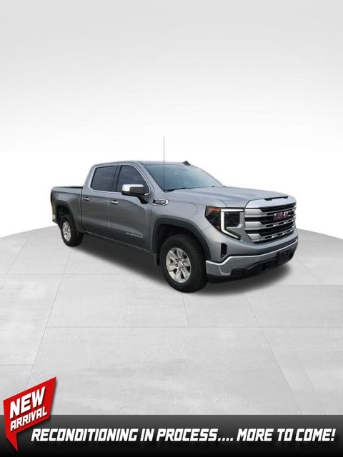 2023 GMC Sierra 1500 SLE's photo