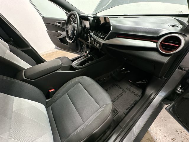2025 Chevrolet Trax 1RS Gray at Sutliff Volkswagen