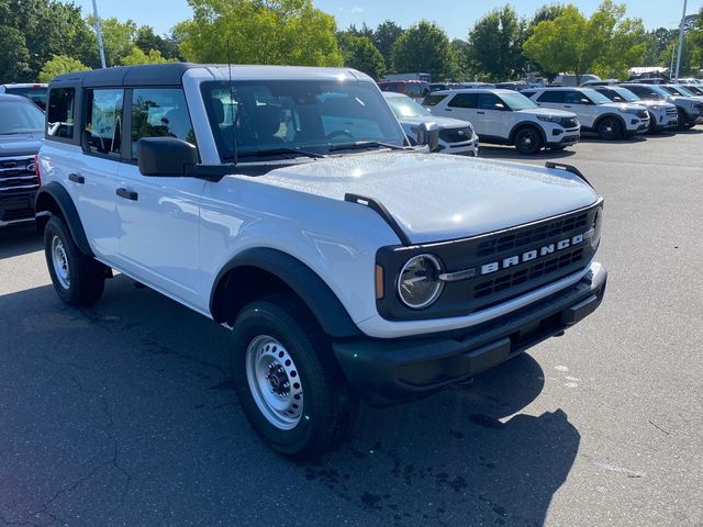 Oxford White 2026 Ford Bronco SUV / Crossover Four-Wheel Drive Automatic
