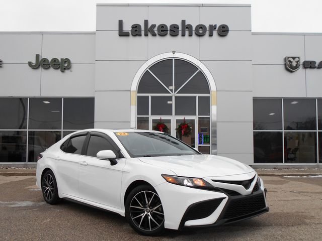 2022 Toyota Camry Hybrid SE FWD