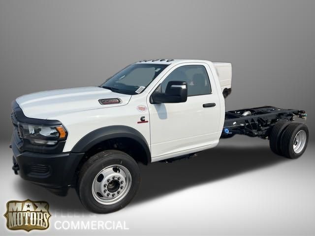 2024 Ram 5500HD Tradesman 3