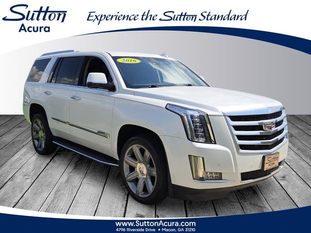 Crystal White Tricoat 2016 Cadillac Escalade Luxury RWD SUV / Crossover Rear-Wheel Drive 8-Speed Automatic
