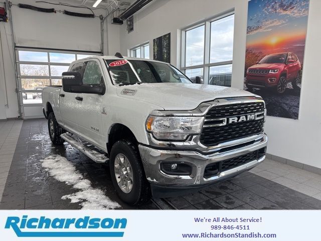 2024 RAM 2500 Big Horn Crew Cab 4WD