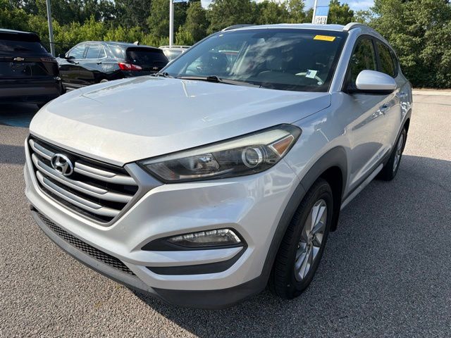 Used 2018 Silver Hyundai SEL image 7