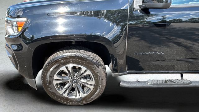 Used 2022 Black Chevrolet Z71 image 36