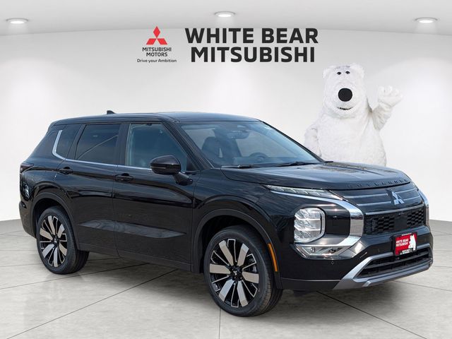 Labrador Black Pearl 2026 Mitsubishi Outlander SUV / Crossover All-Wheel Drive Continuously Variable Transmission