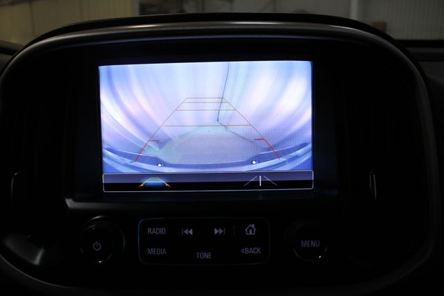 Used 2018 White GMC SLT image 4