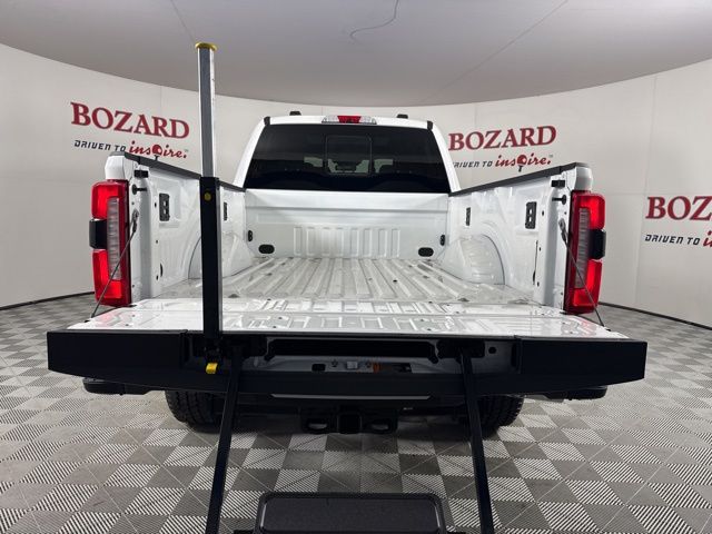 2025 Star White Metallic Tri-Coat Ford Super Duty F-250 SRW King Ranch 4X4 Truck
