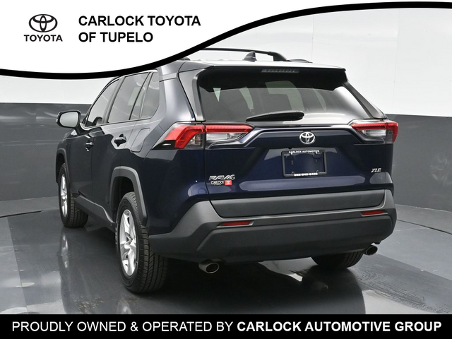 2019 Toyota RAV4 XLE 8