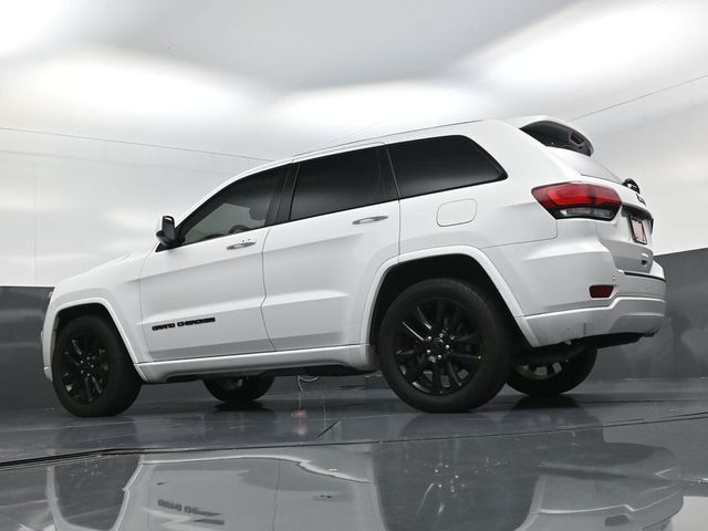 2020 Jeep Grand Cherokee Altitude White/off-white at River Oaks CDJR