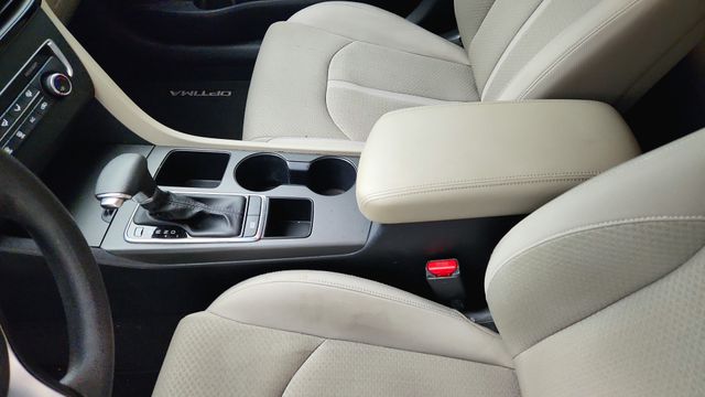2016 Kia Optima LX Green at Autostrade