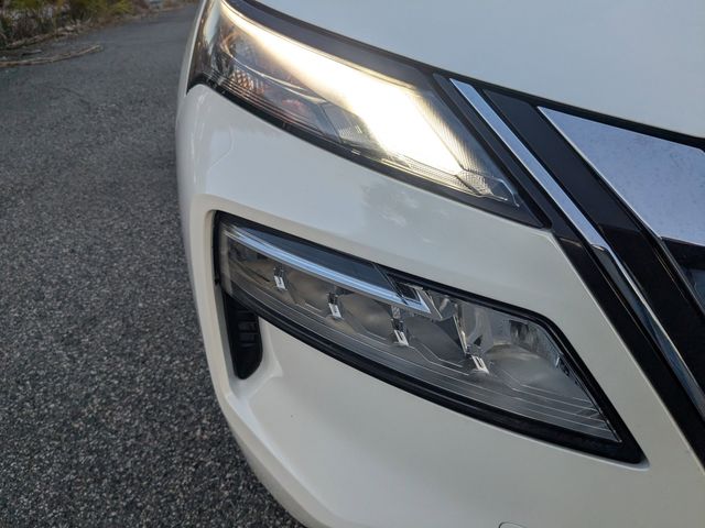 2023 Nissan Rogue SV White at Coastal Chevrolet Cadillac