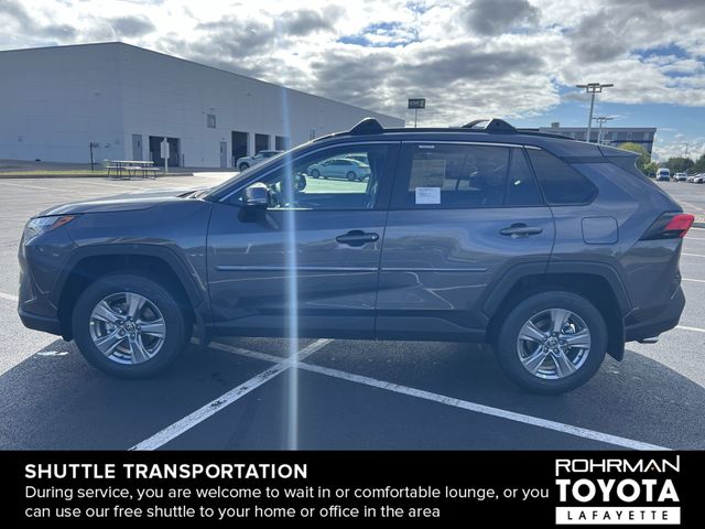 2024 Toyota RAV4 XLE 3