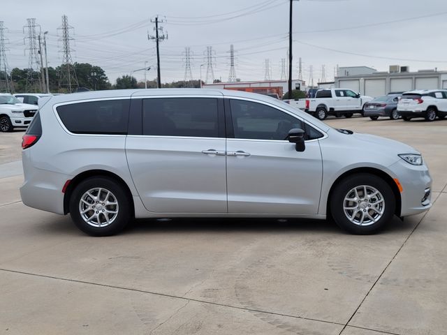 2026 Chrysler Pacifica Select - 2