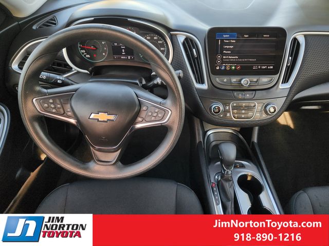 Used 2025 Chevrolet Malibu Sedan