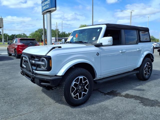 2024 Ford Bronco Outer Banks photo