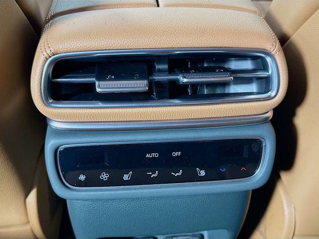 Thumbnail: 2026 Genesis GV80 - 18