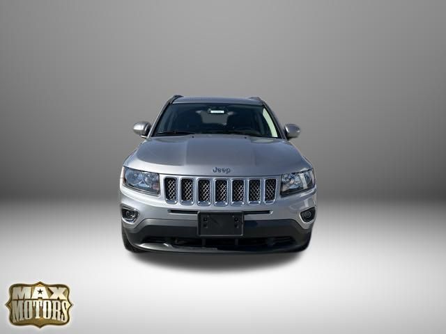 Used 2019 Jeep Compass Altitude with VIN 3C4NJDBBXKT712191 for sale in Kansas City