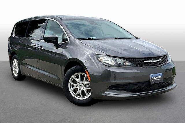 2023 Chrysler Voyager LX - 0