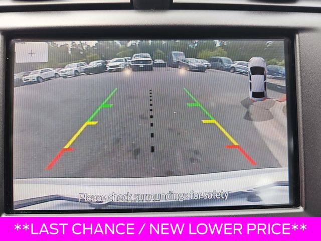 Used 2020 White Ford SE image 22