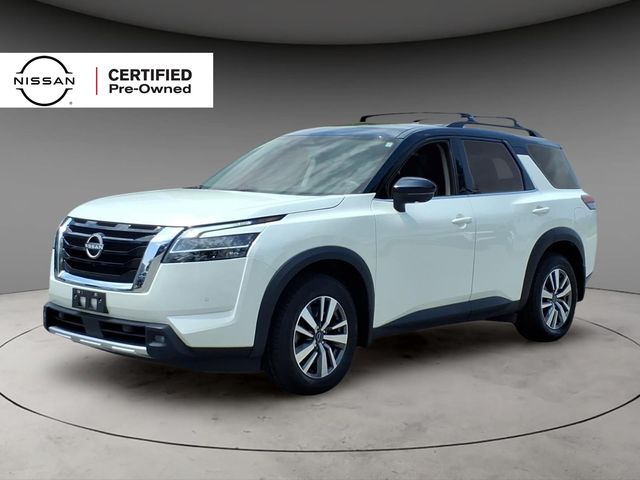 Pearl White Tricoat/Super Black 2023 Nissan Pathfinder SUV / Crossover All-Wheel Drive 9-Speed Automatic
