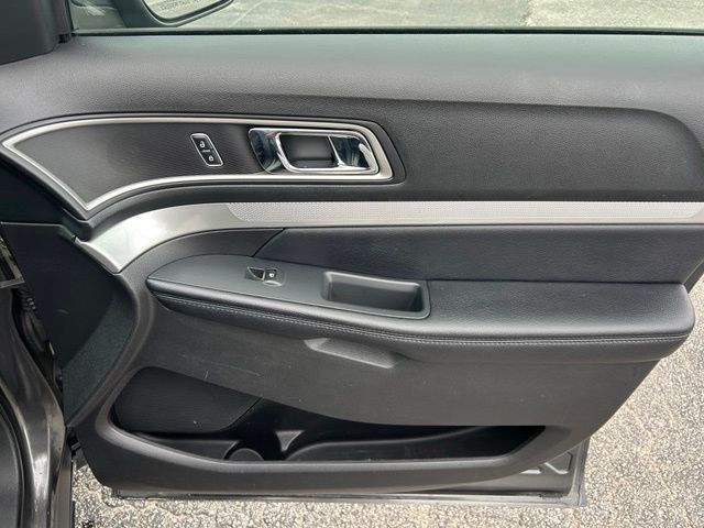 FordExplorer10